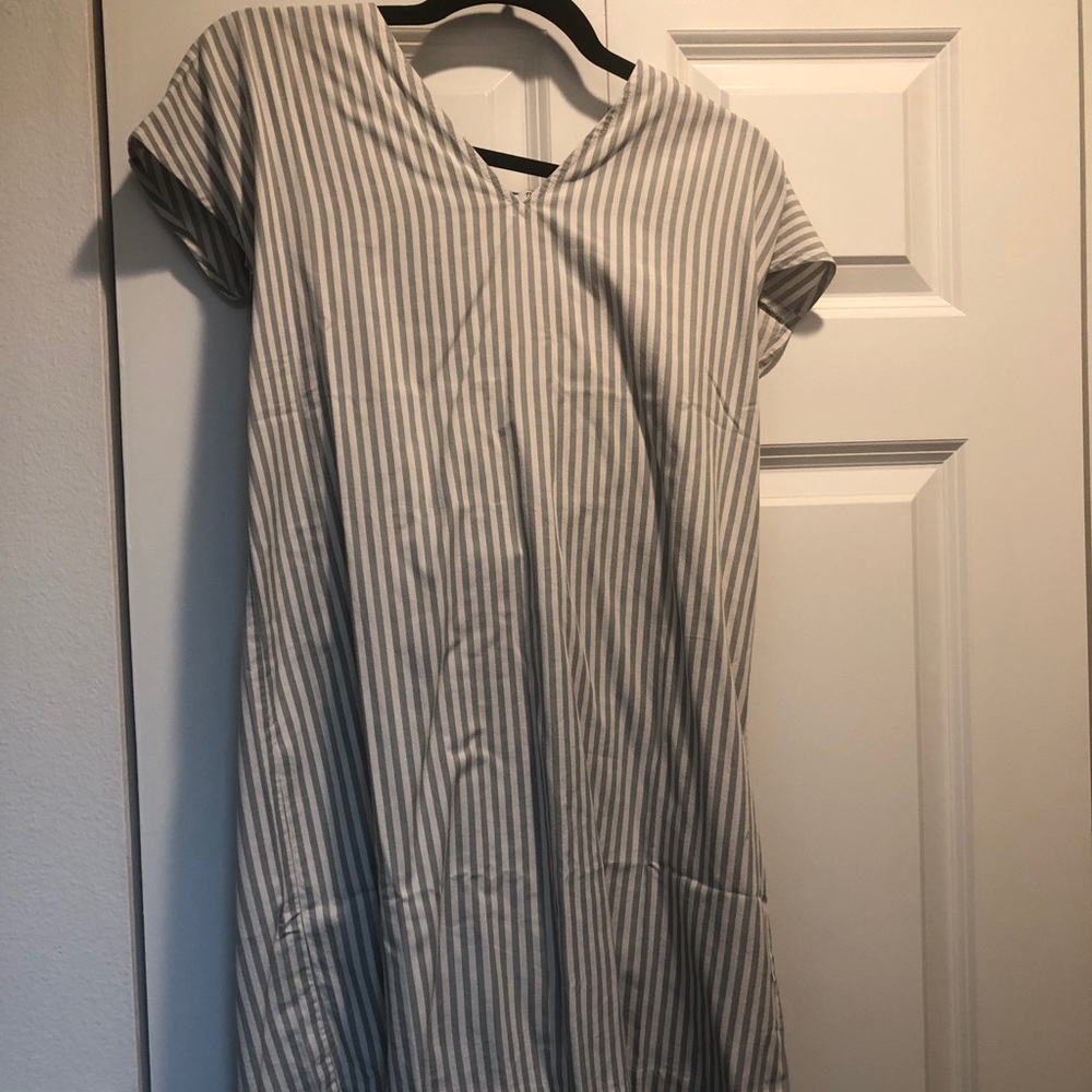 NEW Madewell button back easy dress in sage